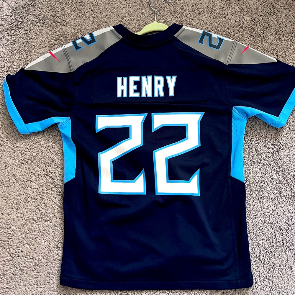 Nike Tennessee Titans Derrick Henry Youth jersey size medium - authentic replica